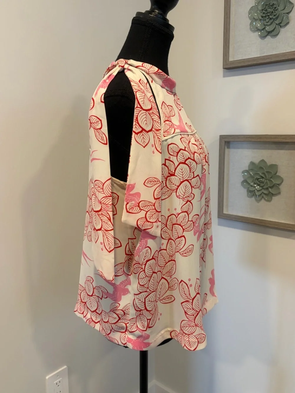 Anthropologie Maeve Cream/Red/Pink Bird & Leaf Print Bow Blouse EUC - Picture 3 of 16